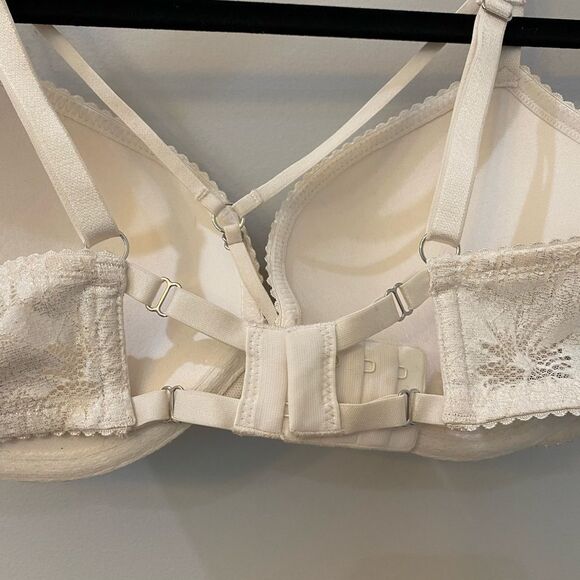 Victoria’s Secret Very Sexy Push-Up Bra Women Size 34D - Picture 6 of 8